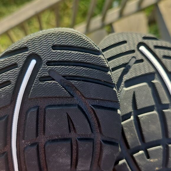 Chaco Z/Cloud 2 Sandals Women’s Size 8 Black & White Chevron Straps - Picture 7 of 8